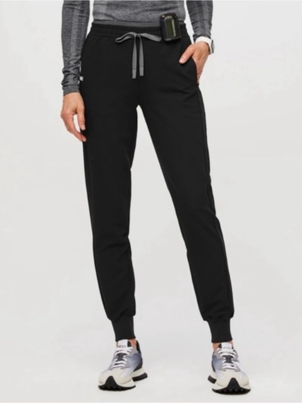 Figs wearfigs Mari Black Scrub Joggers with Gray Drawstring small NWT